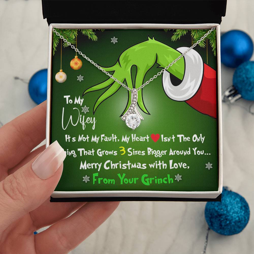 To My Wifey, My Heart Isnt the Only Thing That Grows 3X Bigger Around You - Funny Green Inspired Message Card - Alluring Beauty Necklace