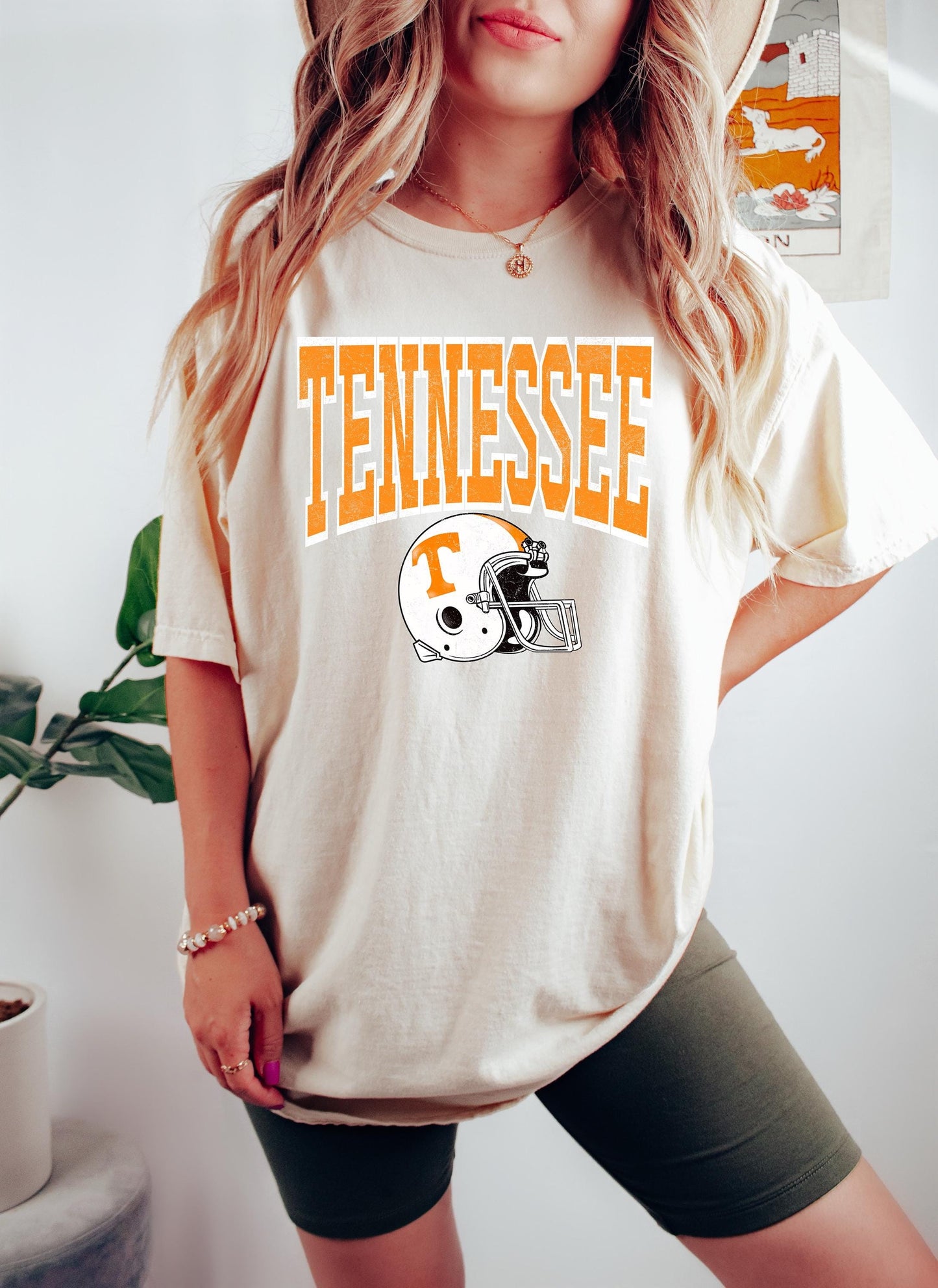 Tennessee Football Shirt, Tennessee Shirt, Tennesse Vols Shirt, Game Day Tennessee, Tennessee Graphic Tee, Retro Tennessee Helmet